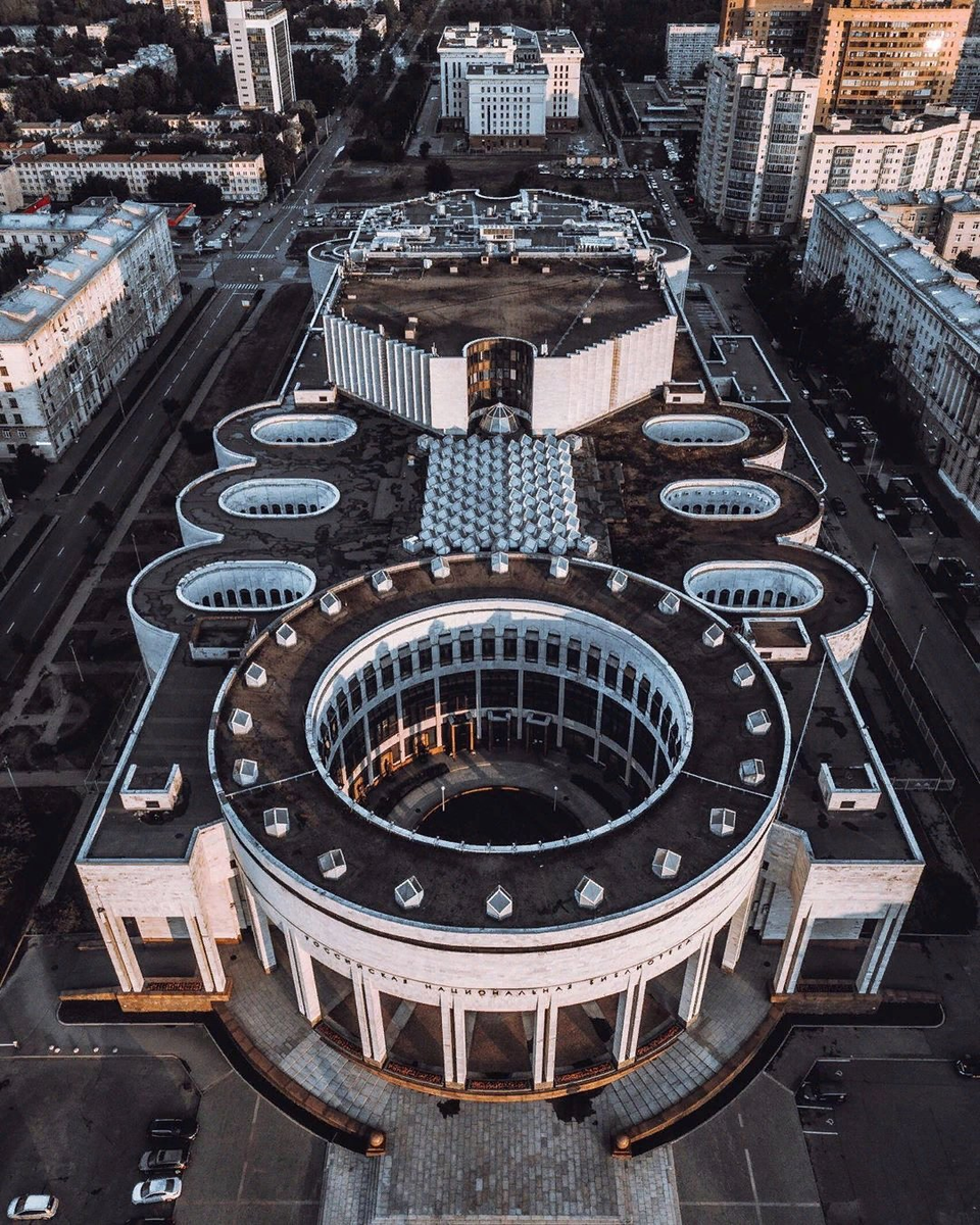 Российская Национальная Библиотека, Санкт-Петербург. Фото автора