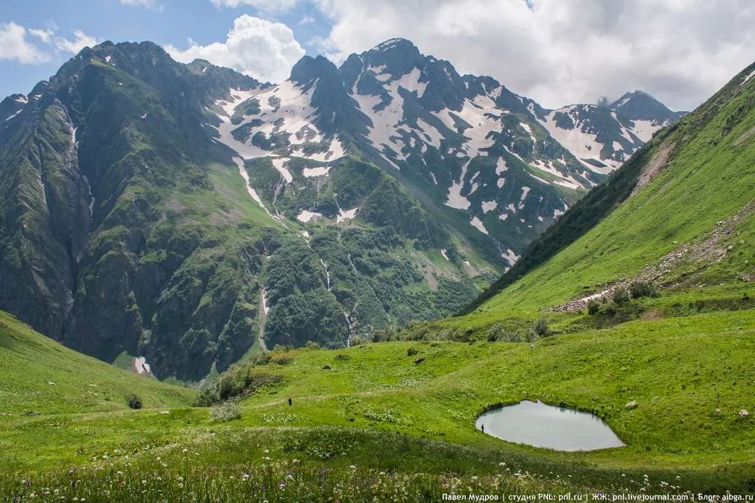 Кавказский хребет из КЧР