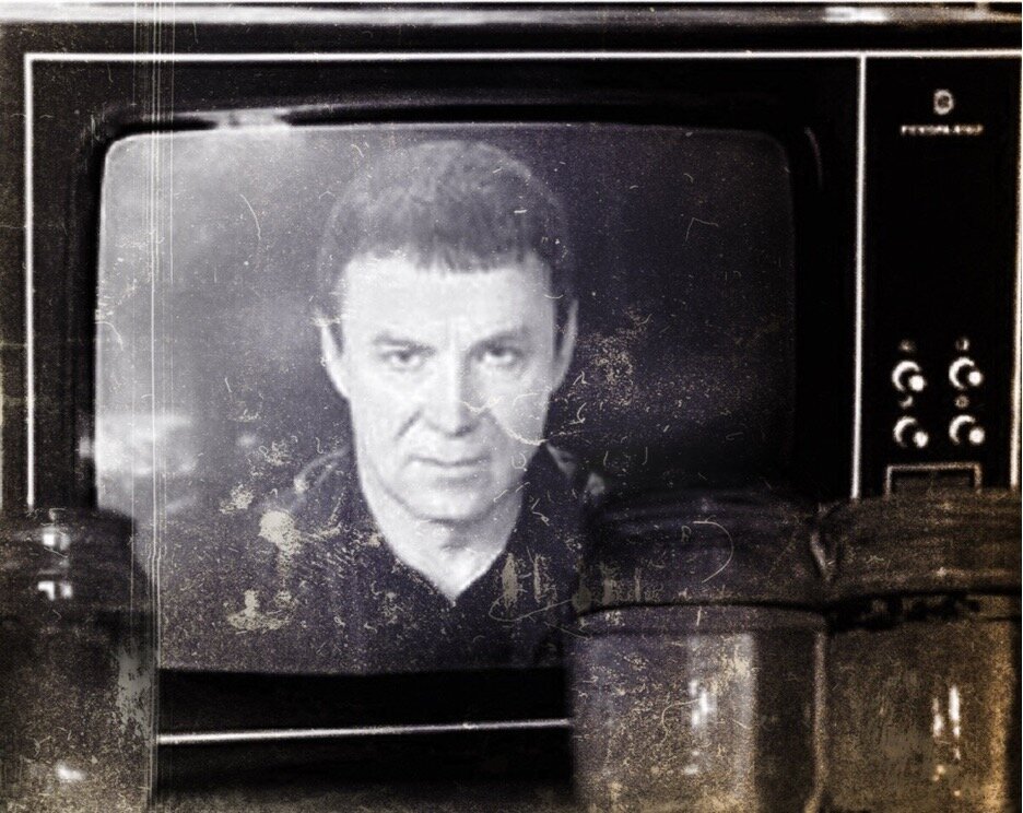 Ведьма, как и миллионы наших сограждан, тоже сначала поверила в мощь "лечения" Кашпировского.