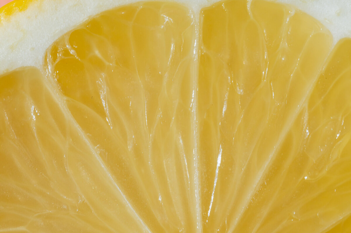 лимон, лечим пятки, избавляемся от огрубевшей кожи на пятках, лечим пятки, убираем трещины на пятках