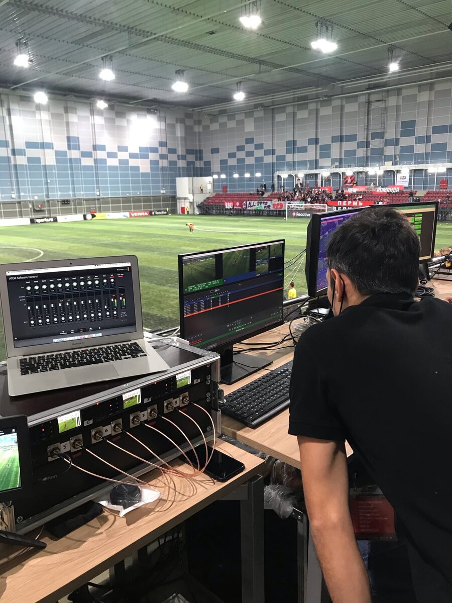 Проведение прямого эфира. Футбольный матч "Амкар-Пермь" - "Звезда", г. Пермь, 2021г. 