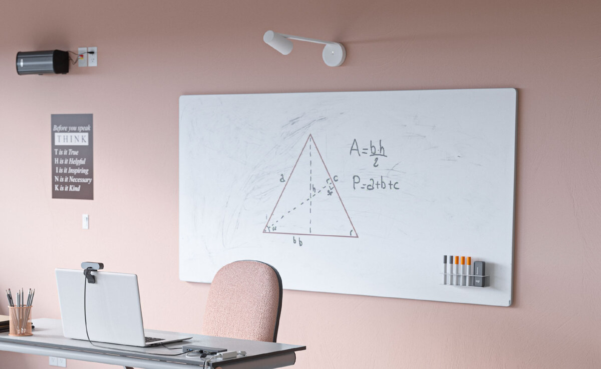 Logitech Scribe сочетает современный дизайн и высокие технологии