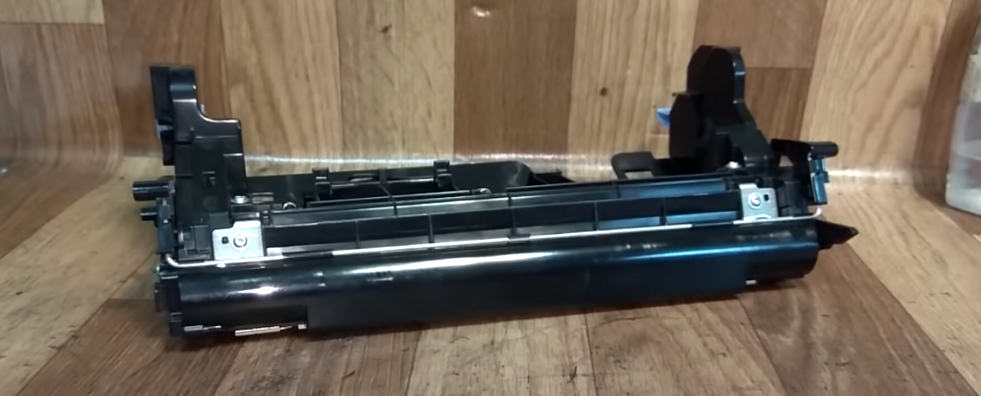 Нажать синюю иконку в левом нижнем углу экрана