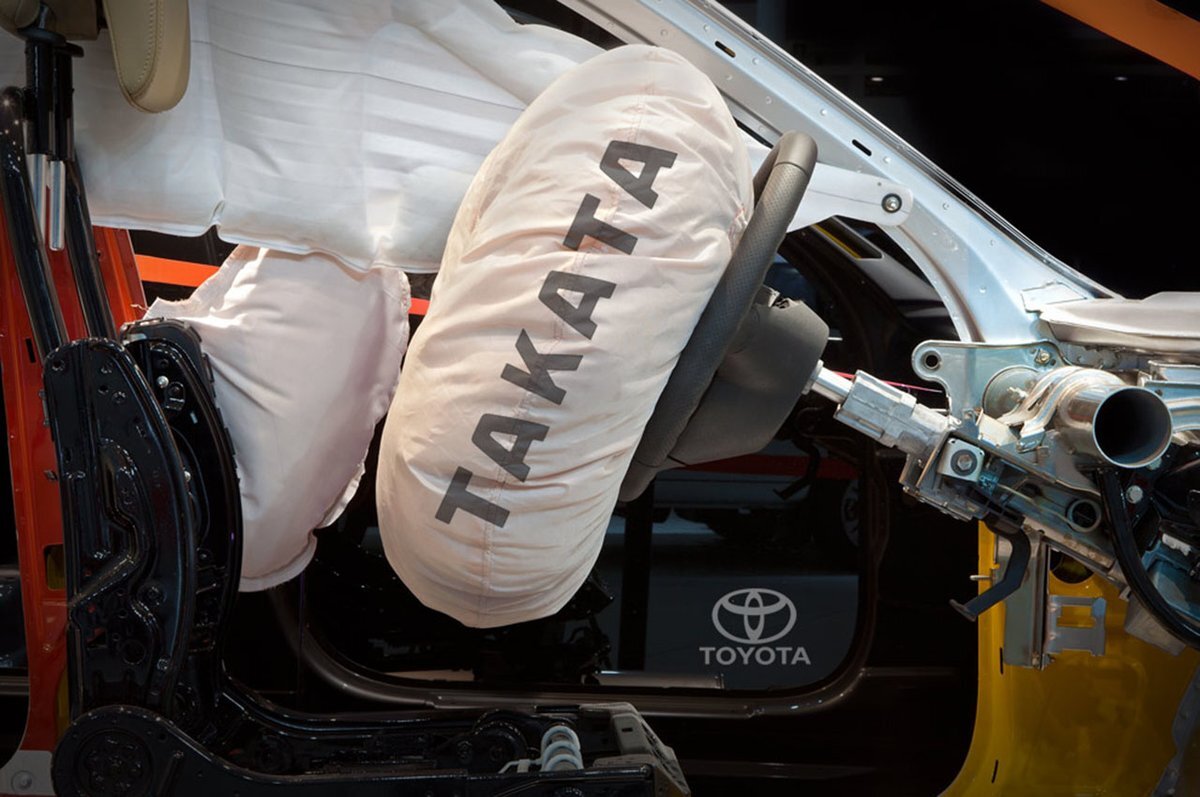 Takata - крупнейший в мире поставщик подушек безопасности 