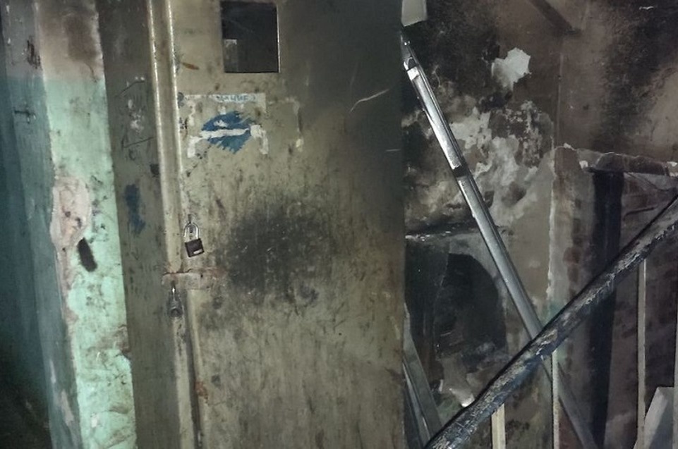     В тот день из горящего дома спасли 20 человек Фото: паблик Хабаровск Епс Тудэй