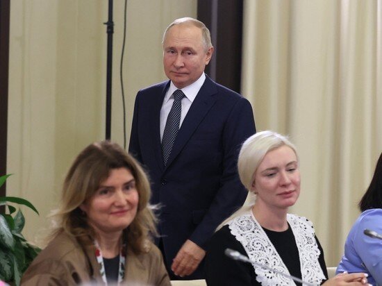     Владимир Путин на встрече с матерями военнослужащих. Фото: Kremlin.ru.