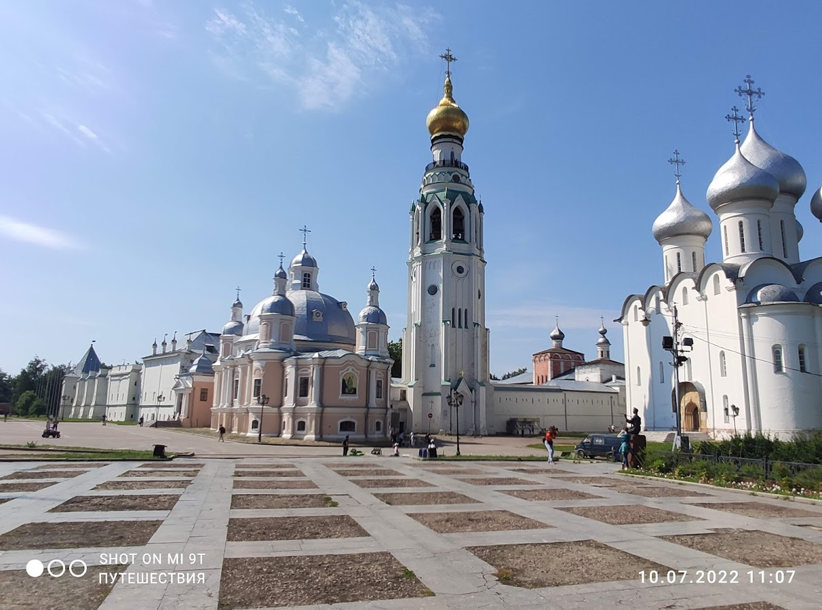 Почему в Вологде есть памятник коню и кремлёвские куранты | Бюджетные  путешествия на машине | Дзен