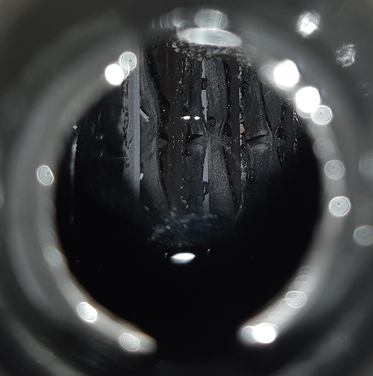 Пример "кипения" при 14.8В и токе 0.5А