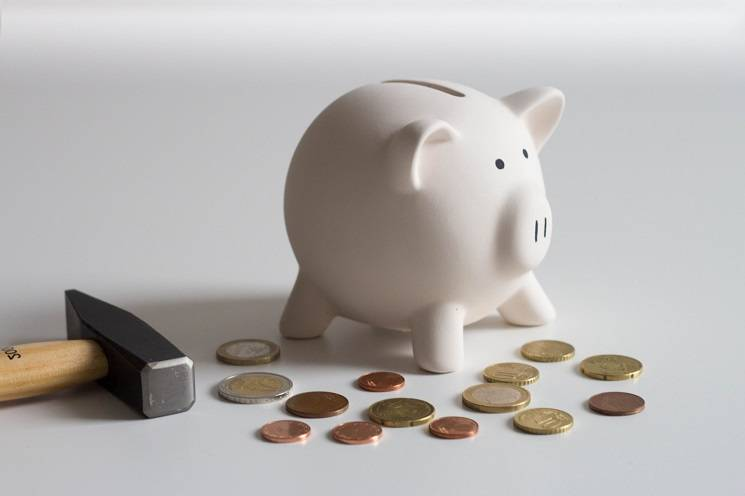 Почему копилка свинья?