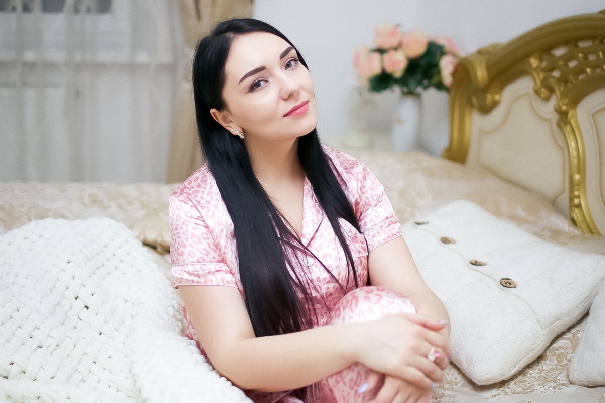 Я очень люблю шелк во всех его проявлениях, особенно в домашней одежде. Самый комфортный и красивый вариант.