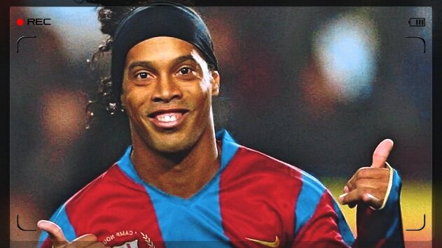 Роналдиньо - фото из свободных источников