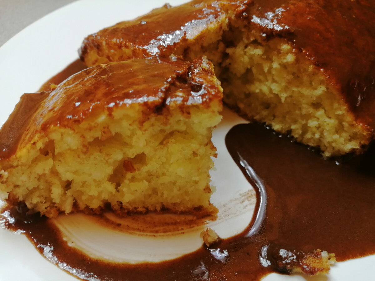 Кокосовый пирог в шоколадной глазури