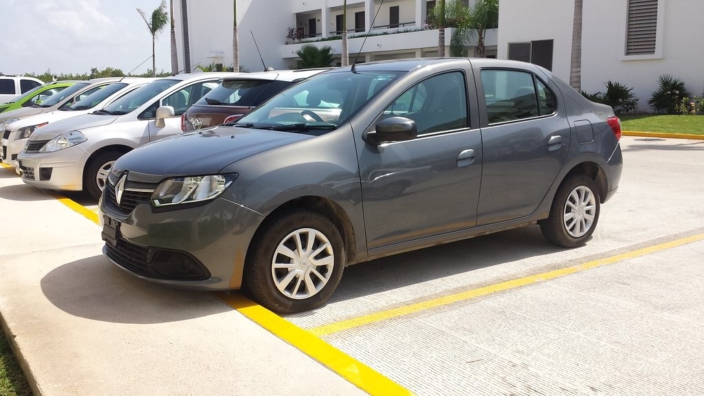 Передняя часть автомобиля.