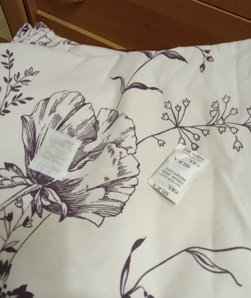 Силикагель помогает избавиться от влаги 