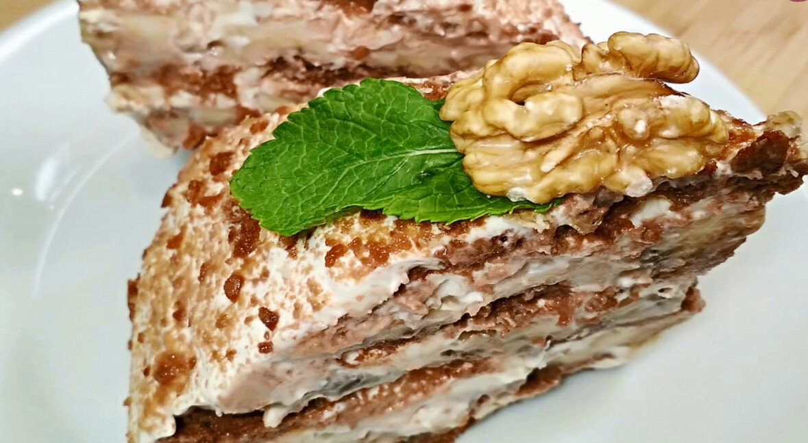 Торт из пряников с черносливом и орехами