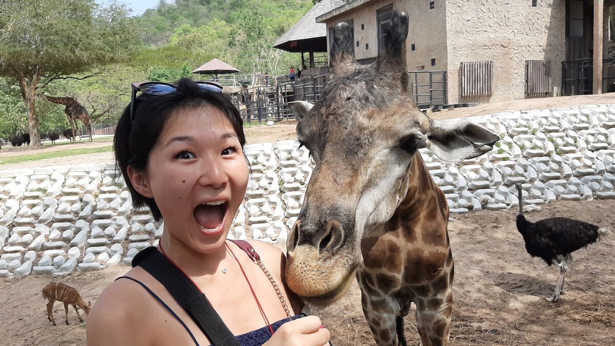 Он меня даже потрогал!