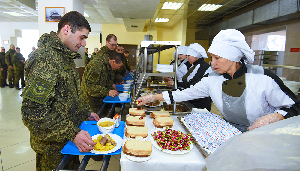 Военная столовая