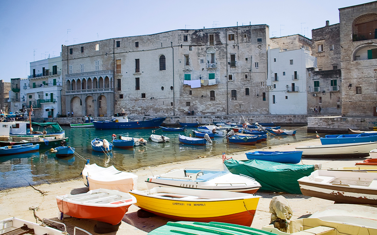 Монополи. Фото из открытого источника