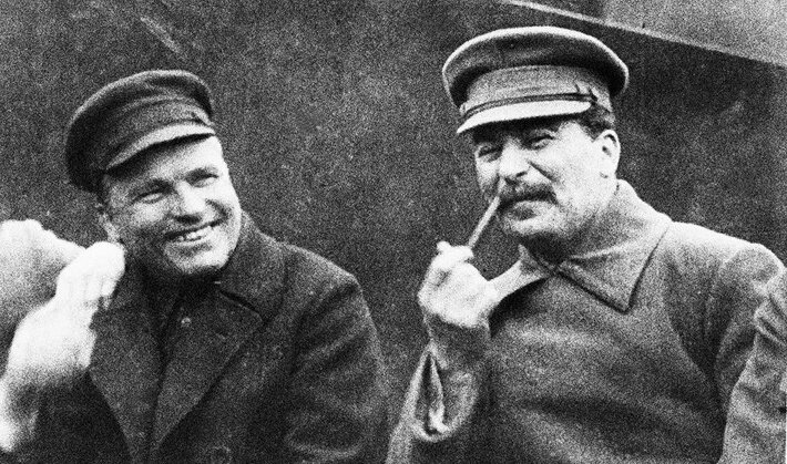 Товарищ Сталин и товарищ Киров, по-дружески подтрунивавшие друг над другом