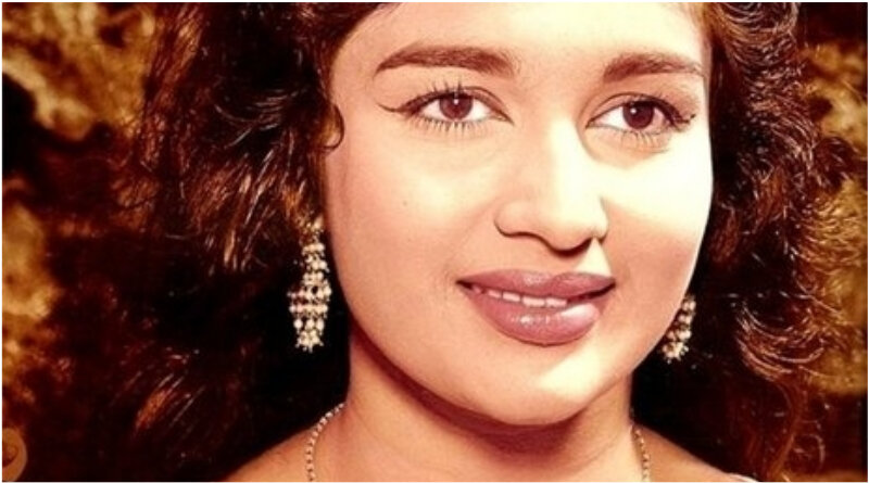 Аша Парекх родилась 2 октября 1942 года в Мумбаи. Фото - https://clck.ru/S2drz