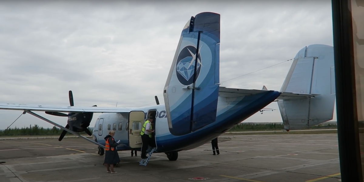 Ан-38 в Алросе