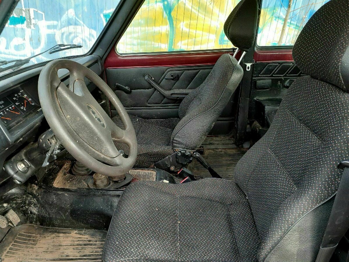 Он что, по всей стране грязь собирал? Фото с сайта mobile.de 