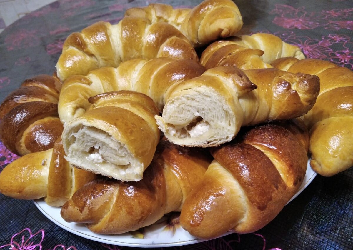 Рогалики с клюквенным творожком