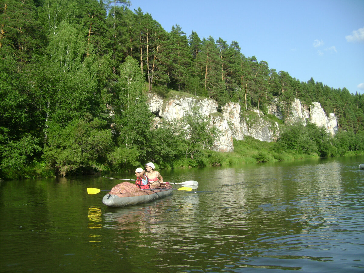 Первые скальные выходы после Коуровки