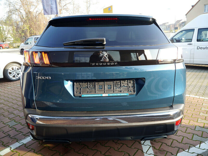 Peugeot 3008. Источник иллюстрации - Яндекс.Картинки