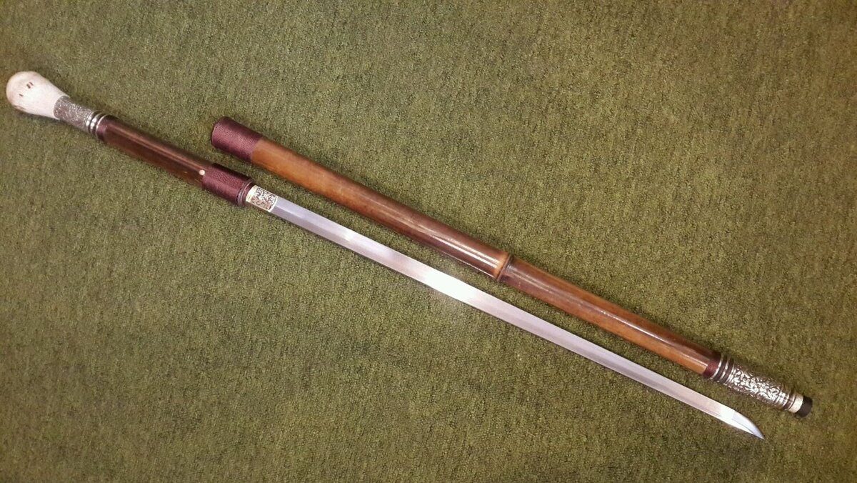 Трость со скрытым клинком