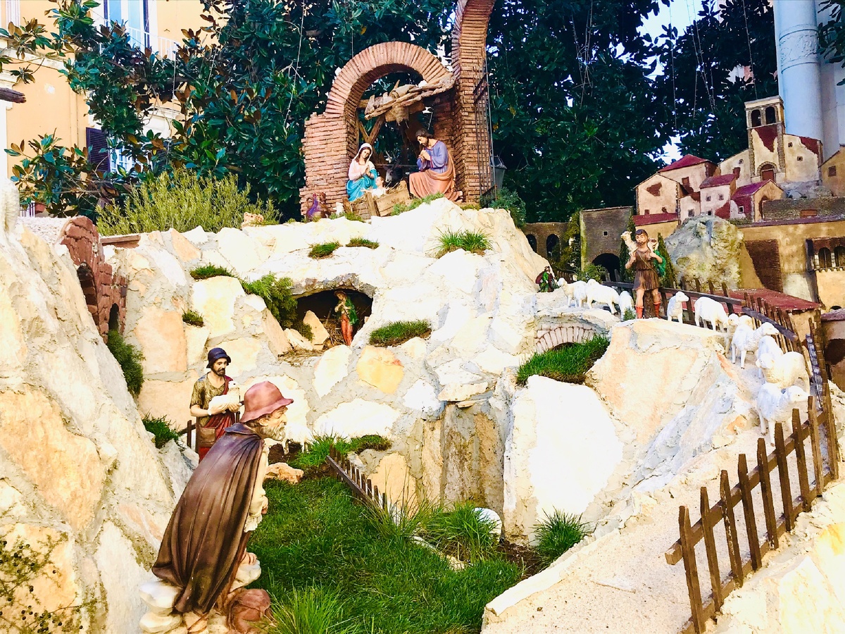 Какой праздник также с нетерпением ждут дети в Италии. И это не Рождество