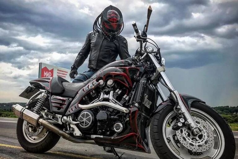 Мотоцикл, скорость и свобода