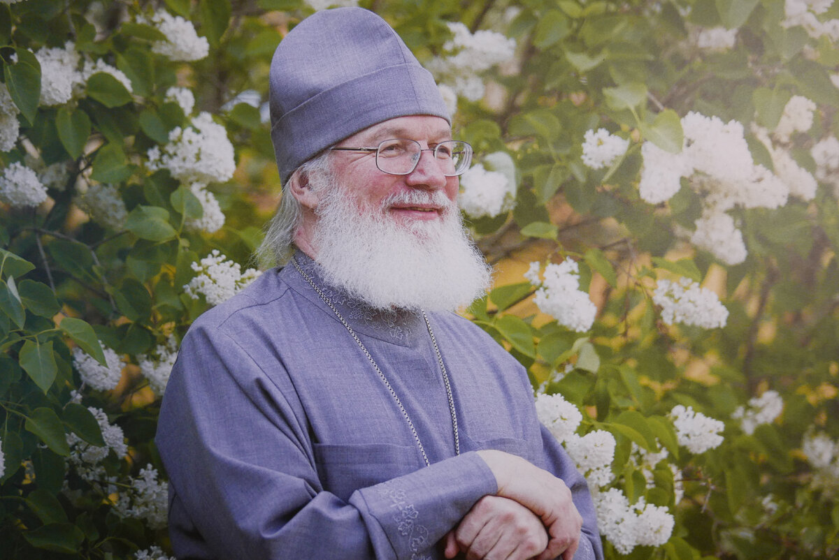 Наместник обители епископ Троицкий Панкратий