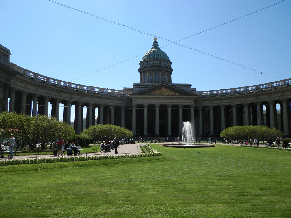 Великолепный Петербург, откуда я возвращалась. На фото, правда, весенний, а не зимний