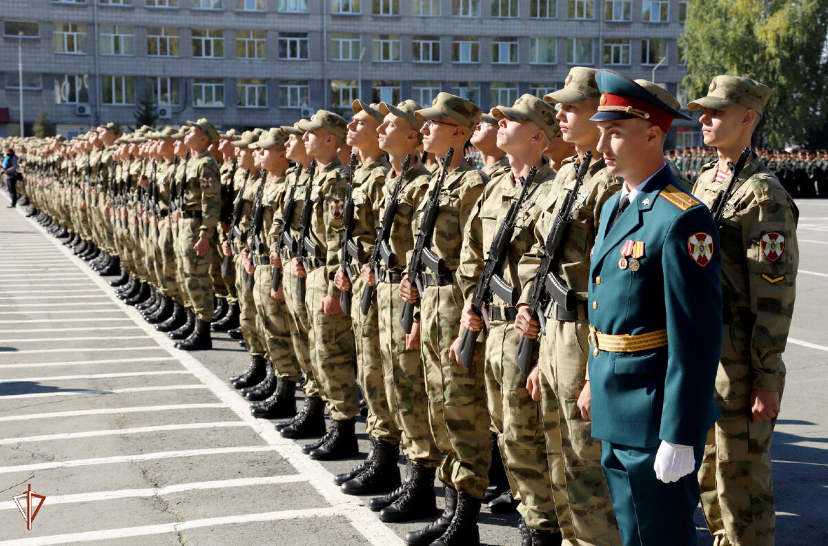 Росгвардия новосибирск. НВИ Новосибирский военный институт имени Генерала Яковлева. Новосибирский военный институт национальной гвардии. НВИ Росгвардии Новосибирск. НВВКУ ВВ МВД РФ.