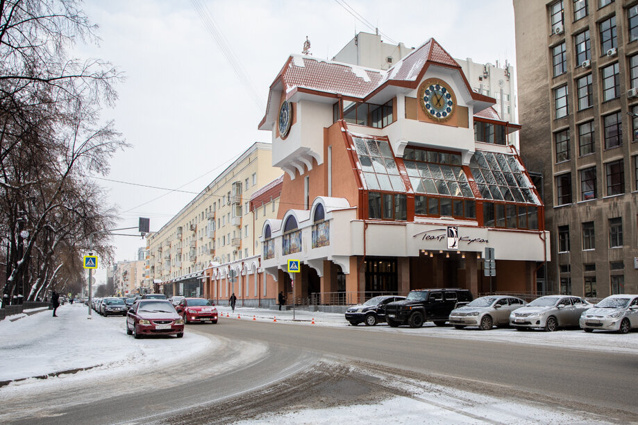 Фасад и кровлю театра отремонтировали в прошлом году. 
Фото: Анна Майорова/Octagon.Media