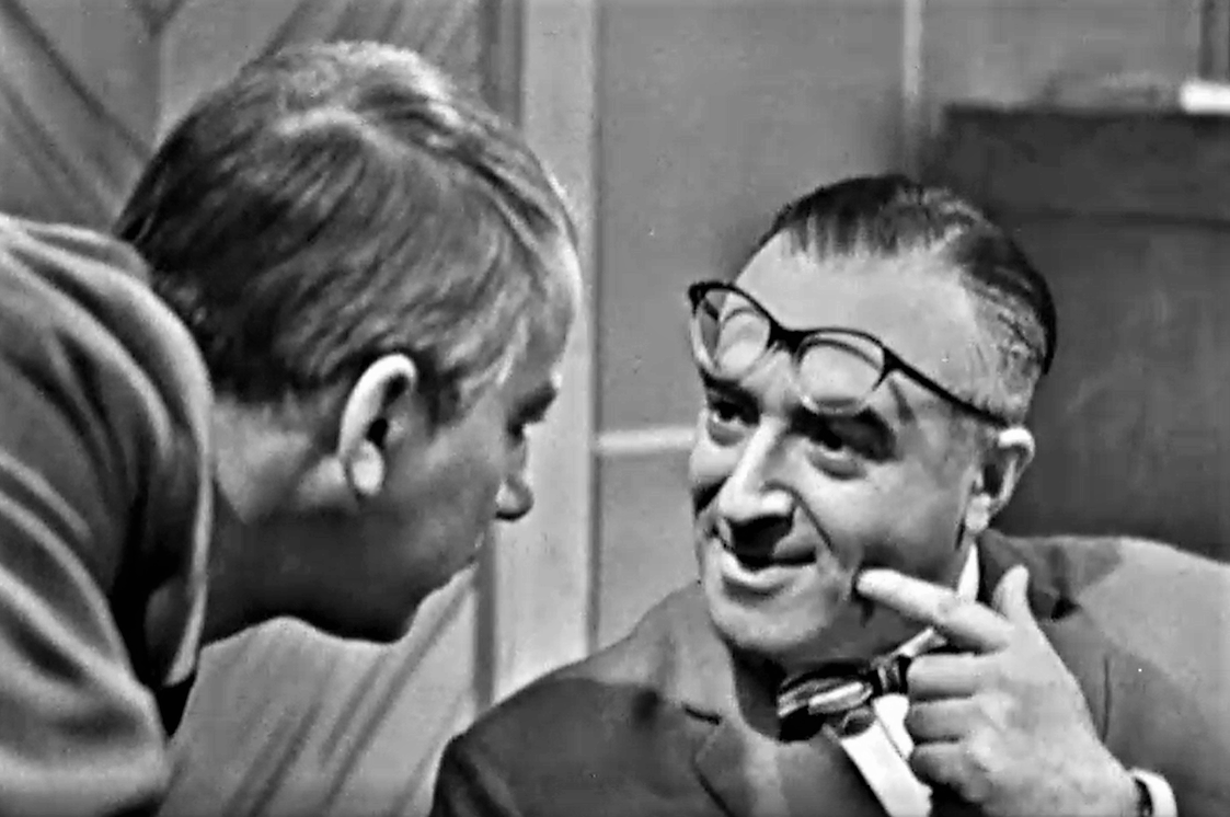 Кадр из телеспектакля "Соучастие в убийстве" (1964)