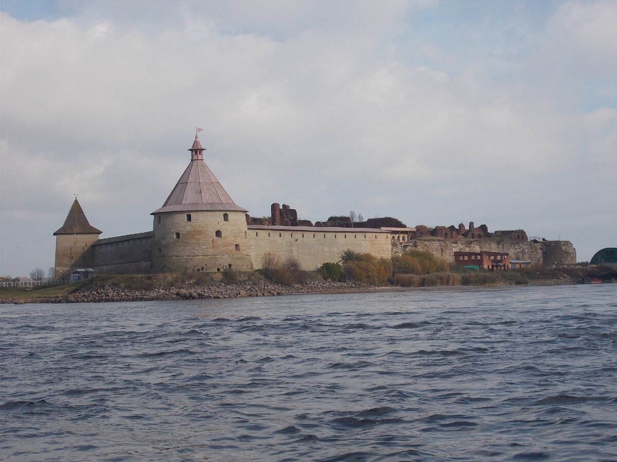 Вид на Крепость "Орешек" с теплохода