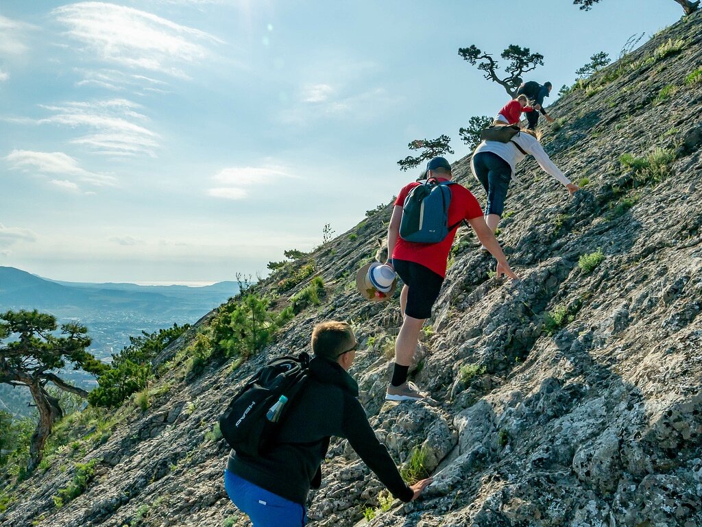 Подъём на гору Сокол