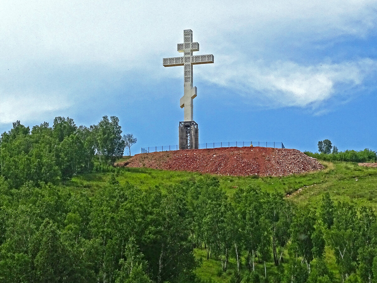 Крест в красноярске фото