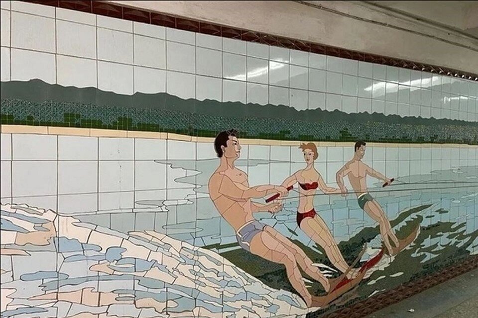     Плитку для панно вручную создавали еще в 1970-1980 годах Ангелина СКИБА