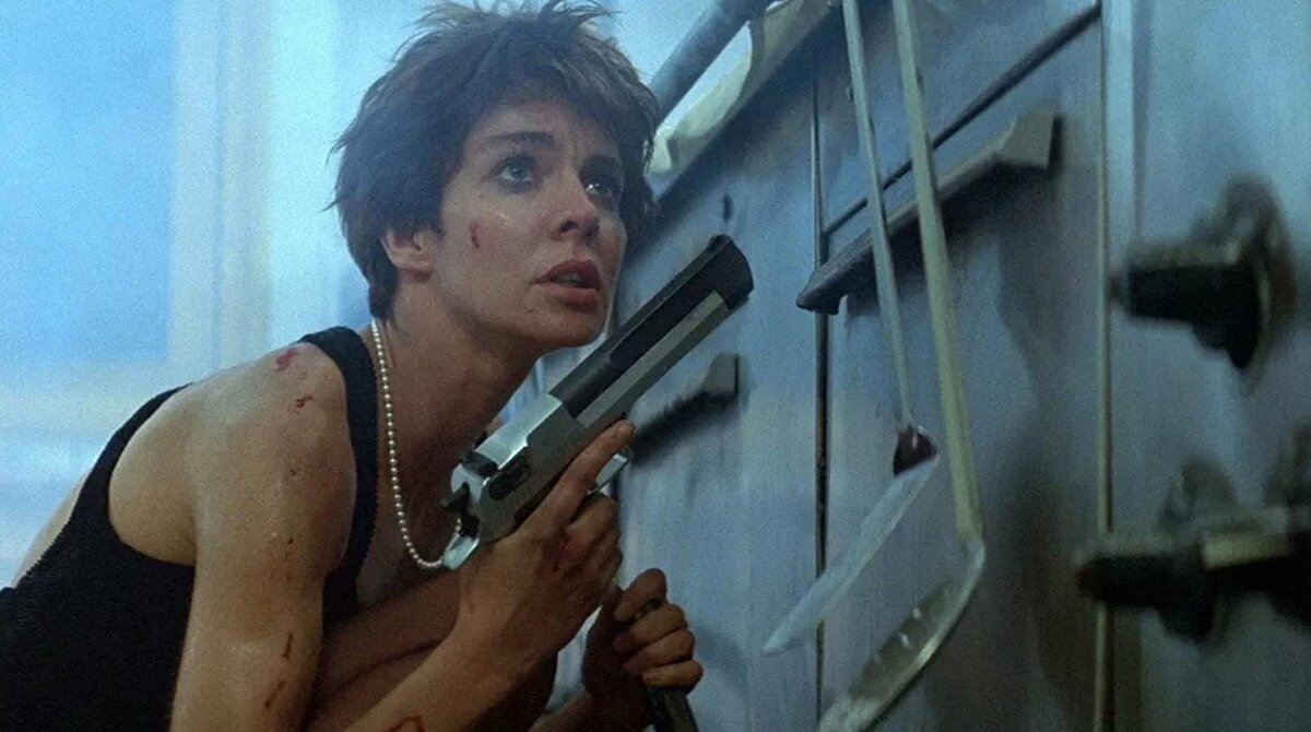 Кадр из фильма "Ее звали Никита", 1990 г.