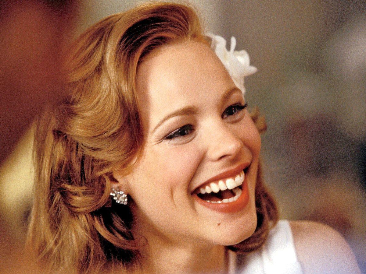 Влюбленная женщина не задается лишними вопросами, она порхает вместе с бабочками в животе и делиться своими мурашками на теле