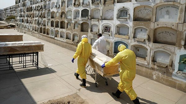 . Количество случаев заражения коронавирусом нового типа в мире превысило семь миллионов, свыше 402 тысяч человек с COVID-19 умерли, сообщает университет Джонса Хопкинса, который суммирует данные федеральных и местных властей, а также СМИ и других открытых источников.По информации университета на 04.50 мск, число случаев заражения во всем мире достигло 7 006 436, по меньше мере 402 120 пациентов с коронавирусом скончались. Выздоровели за все время 3 133 664 человека.Наибольшее число зараженных зафиксировано в США — 1 940 468, а также свыше 110 тысяч смертельных исходов.Всемирная организация здравоохранения 11 марта объявила вспышку новой коронавирусной инфекции COVID-19 пандемией