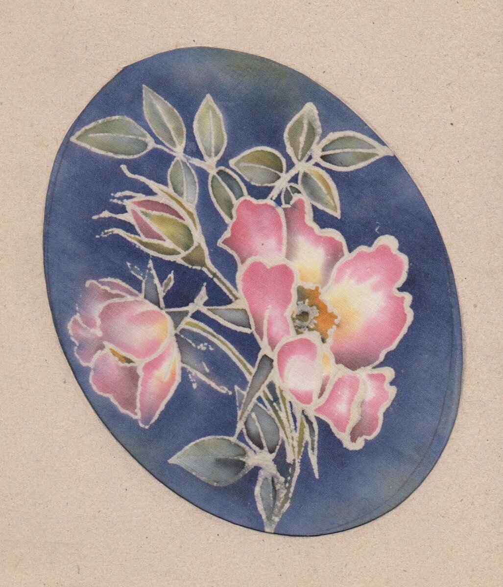 Фото автора канала by NK art (учебная работа, батик)