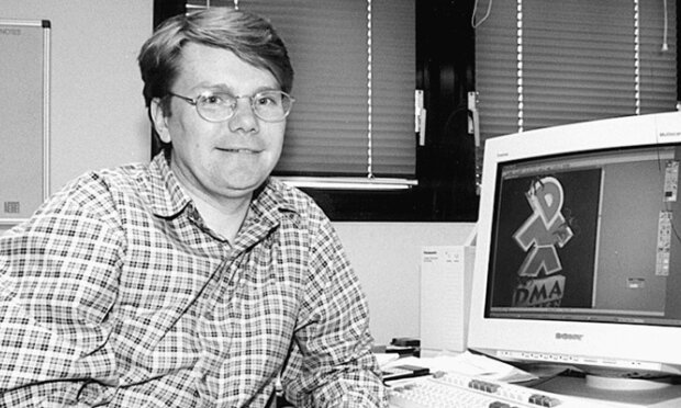 Вот наш волк, aka Дэвид Джонс, с своим мощным компудахтером