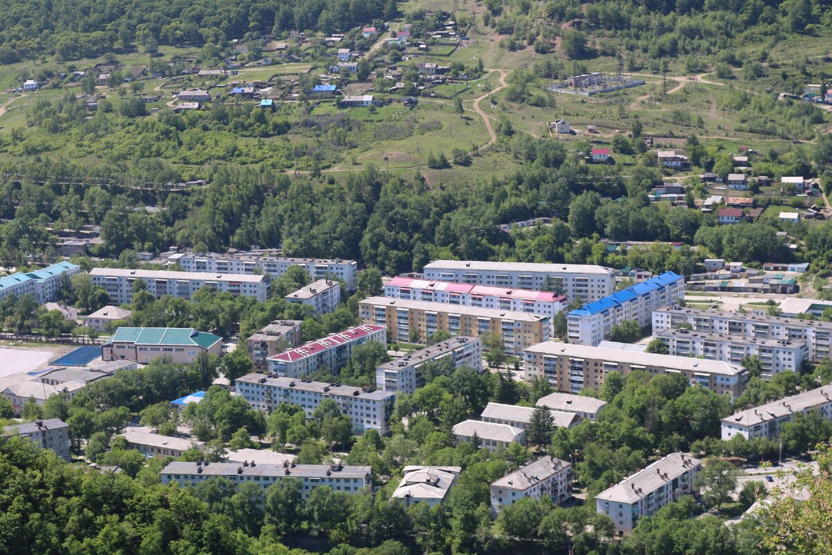 Дальнегорск во всю ширину. Длина гораздо больше.