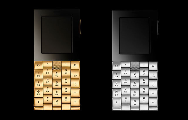 Фото: Aesir AE+ Y Phone.