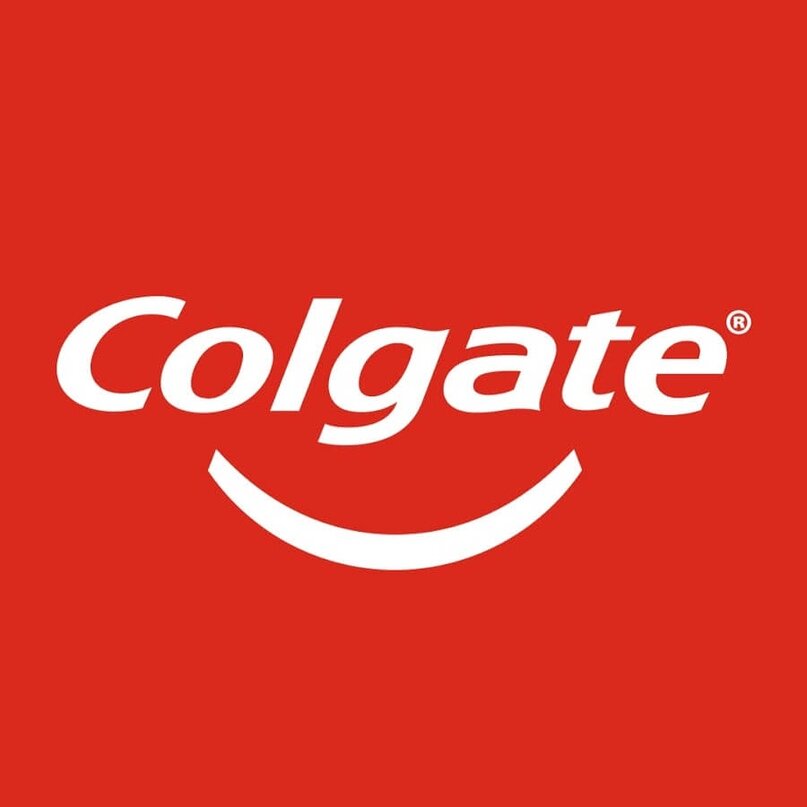 Американский производитель потребительских товаров Colgate-Palmolive Co. (SPB: CL) увеличил чистую прибыль и выручку во втором квартале 2020 года на фоне активного спроса на мыло и чистящие средства в период пандемии коронавируса, при этом оба показателя превзошли ожидания экспертов. Как сообщается в пресс-релизе компании, чистая прибыль в апреле-июне выросла на 8% и составила $635 млн, или $0,74 в расчете на акцию, по сравнению с $586 млн, или $0,68 на акцию, полученными за аналогичный период годом ранее. Выручка увеличилась на 1% и составила $3,897 млрд по сравнению с $3,866 млрд годом ранее. Аналитики, опрошенные FactSet, в среднем ожидали прибыль в размере $0,7 в расчете на акцию при выручке в $3,779 млрд. В Северной Америке, на которую приходится 24% продаж компании, выручка увеличилась на 12%. В Латинской Америке (21% продаж) показатель снизился на 13,5%, в Европе (16% продаж) - вырос на 5%, в Азиатско-Тихоокеанском регионе (16% продаж) - сократился на 3%. В Африке (6% продаж) выручка снизилась на 6%. Выручка подразделения Hill's, производящего корма для животных, увеличилась на 9,5%. На этот бизнес приходится 17% продаж компании. Компания не предоставила годовой прогноз в связи с неопределенностью, связанной с пандемией коронавируса. Colgate-Palmolive выпускает продукцию для ухода за телом и полостью рта, бытовую химию и корма для животных. Компания присутствует более чем в 200 странах и регионах мира. Подразделение Colgate-Palmolive в России было открыто в 1992 году. В настоящее время компания продает на российском рынке свыше 150 наименований продукции в категориях средства по уходу за полостью рта (зубные пасты и зубные щетки Colgate, ополаскиватель для полости рта Plax), средства по уходу за телом (гели для душа, пена для ванны, мыло и шампуни Palmolive, дезодоранты Lady Speed Stick и Mennen Speed Stick, средства для бритья Mennen), корм для домашних животных Hill's.