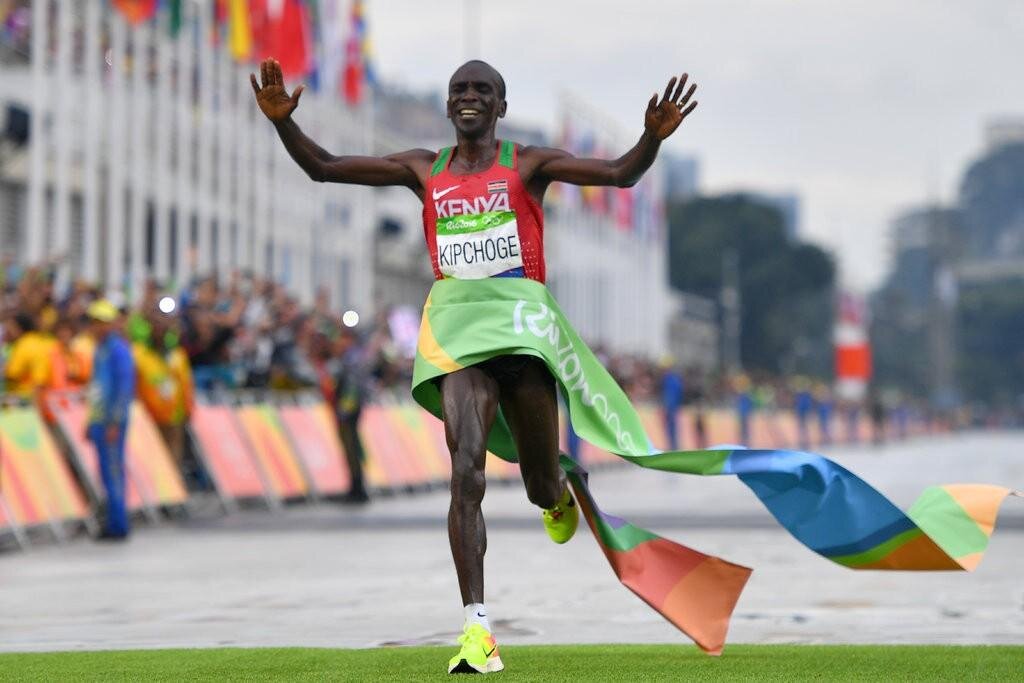 Элиуд Кипчоге - Кенийский бегун-стайер, олимпийский чемпион 2016 года в марафоне.